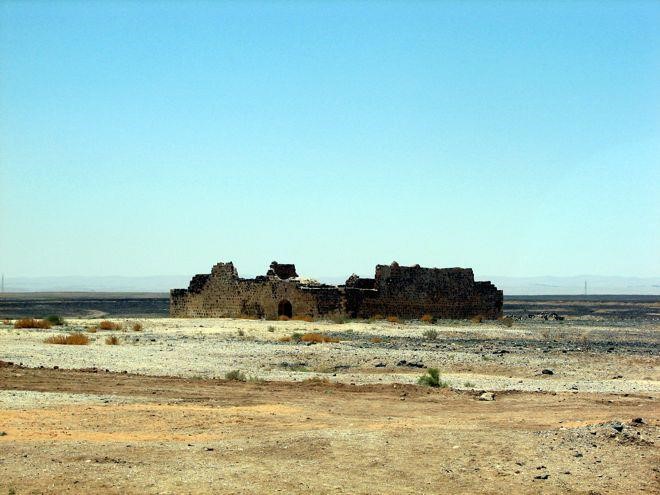 قلعة_عنيزة